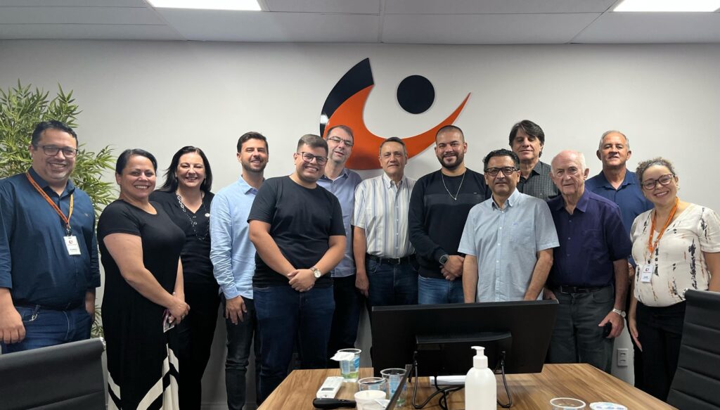 Banco da Família recebe vereadores de Lages para compartilhar ações e impacto na comunidade